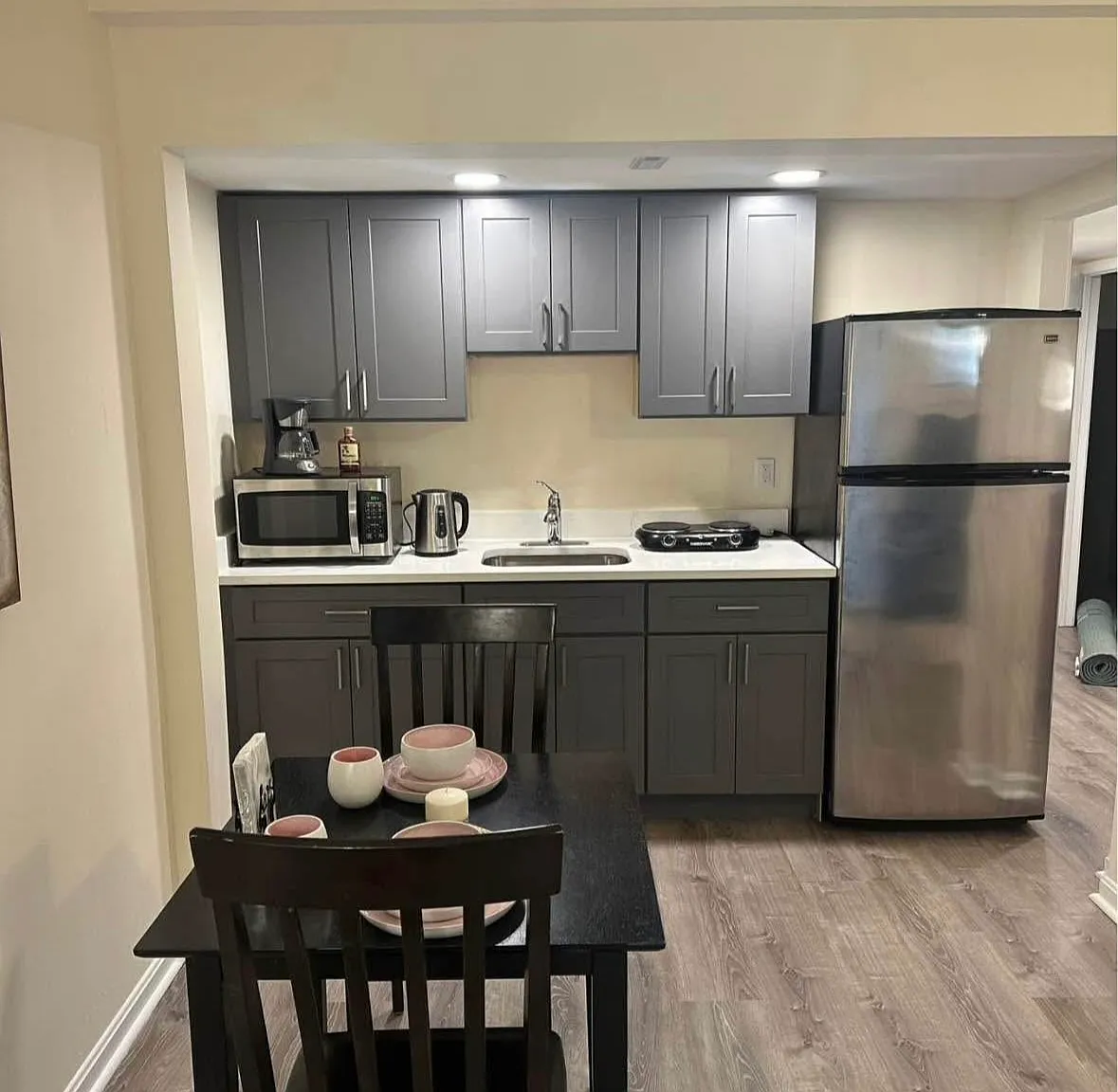 1 bed, 800 sqft, $1,800 — Photo 3