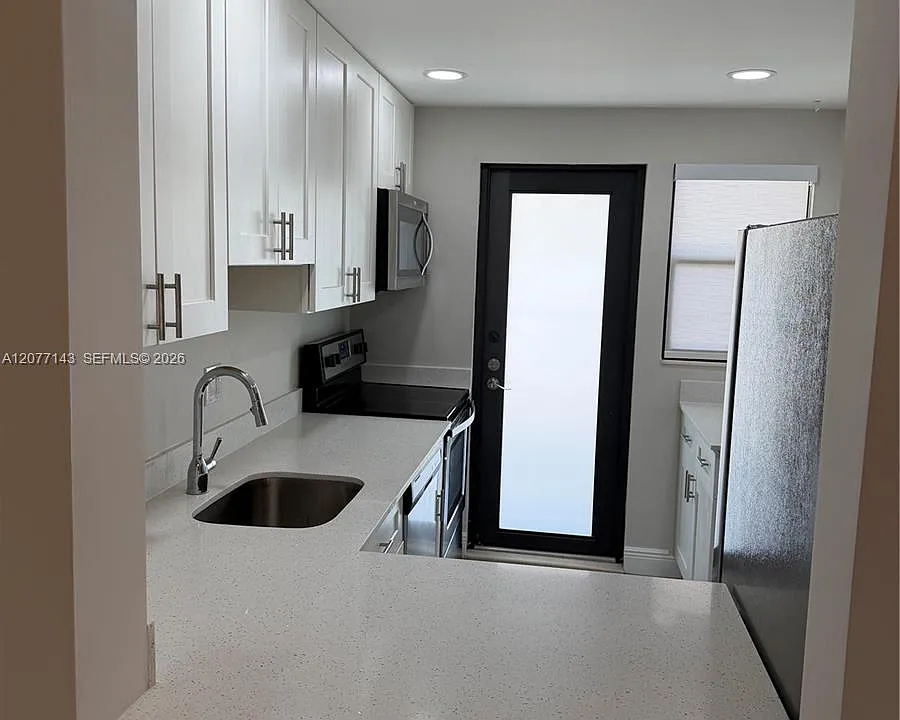 801 N Ocean Blvd #702