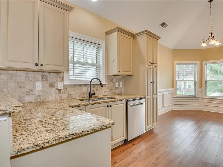 621 Shipley Ave — Photo 11