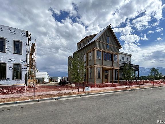 5th image of E Pine Street