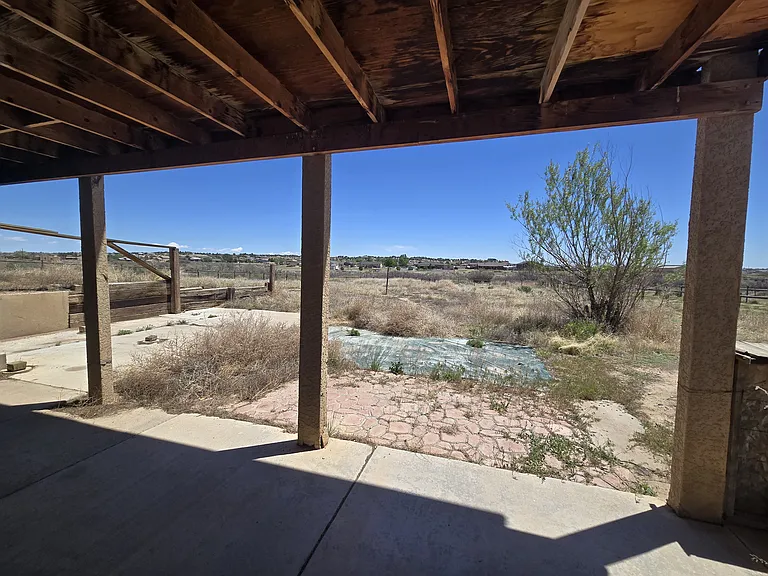 574 S Chimazo Dr — Photo 23