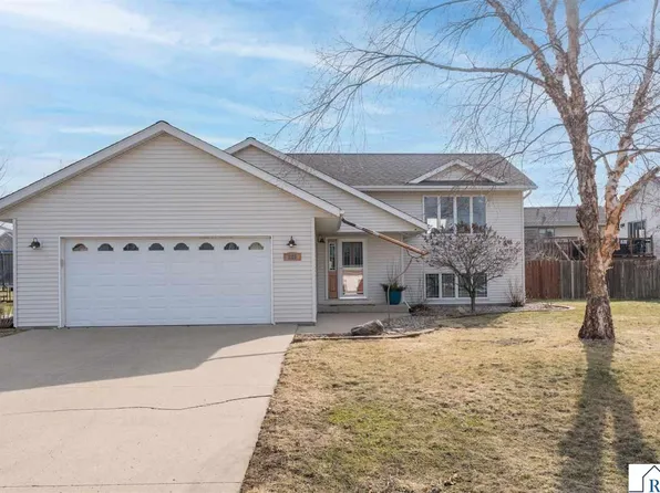 220 Cole Ct, Mankato, MN 56001