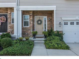 124 Oakridge Dr, Mount Royal, NJ 08061