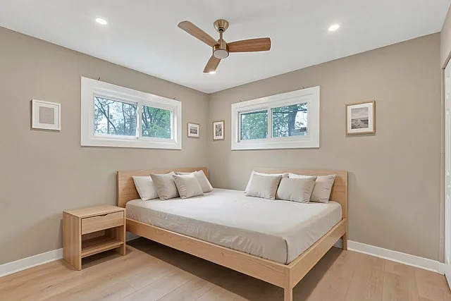 1055 N Bluebonnet Ln — Photo 12