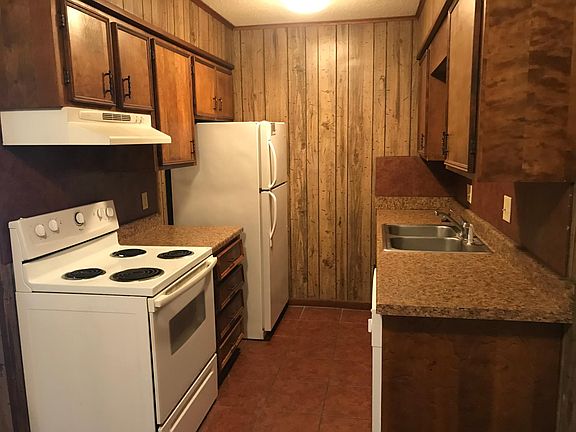 5th image of 2241 Linda Ave #2241