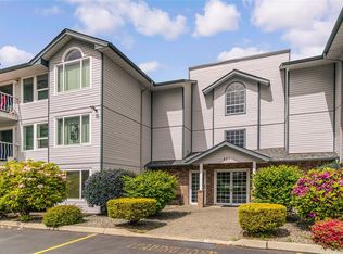 435 Morison Ave #203, Parksville, BC V9P 2M7