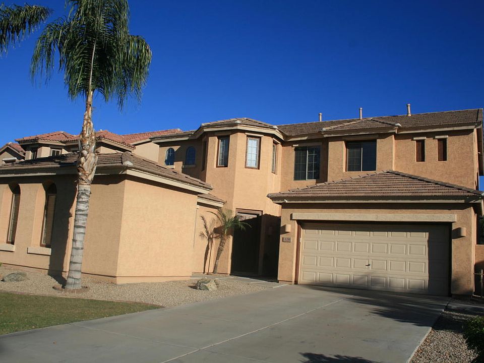 1st image of 124 W Goldfinch Way