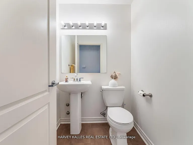 3865 Lake Shore Blvd W #421 — Photo 27