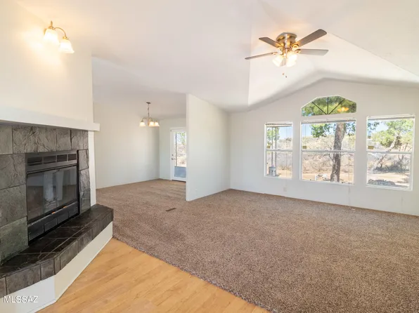 1040 W Barbara Pl, Oracle, AZ 85623