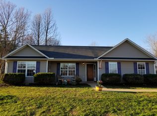 208 Redfern Ct, Easley, SC 29640