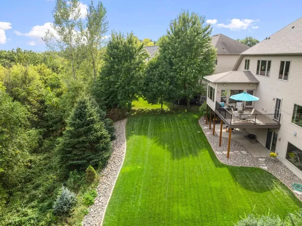 1106 Overlook Ln, Carver, MN 55315