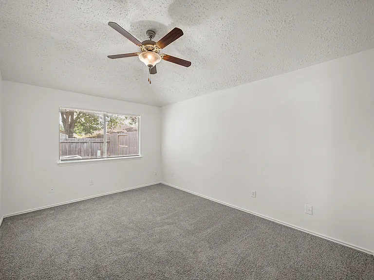 20614 Park Row Dr — Photo 18