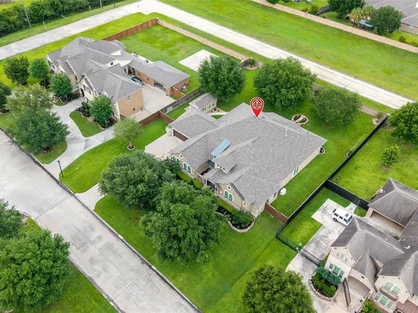 17810 Fairhaven Gateway Dr, Cypress, TX 77433