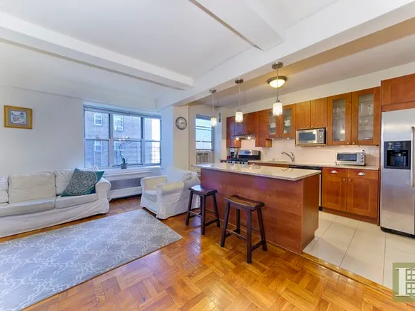 500 Grand Street image 1 of 8