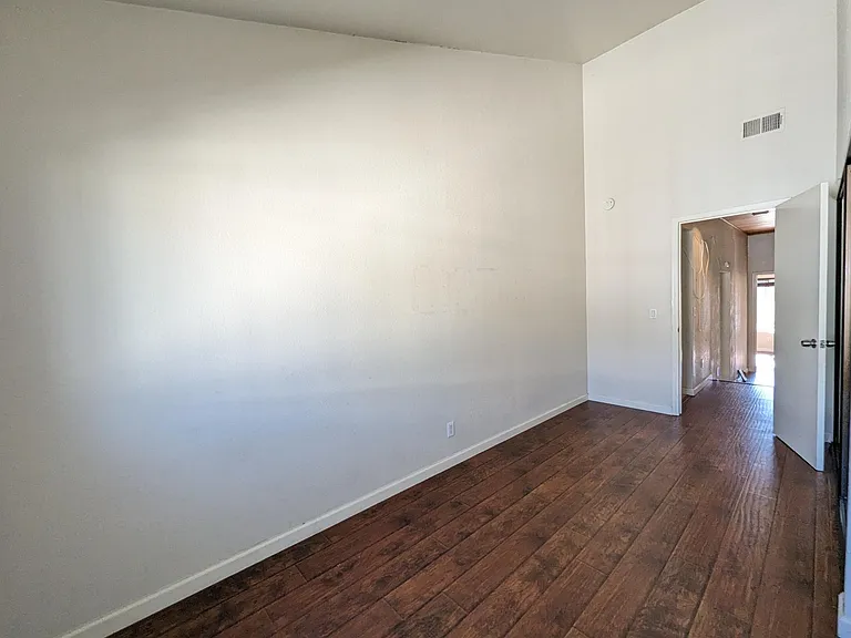 4058 Mahaila Ave #F — Photo 25