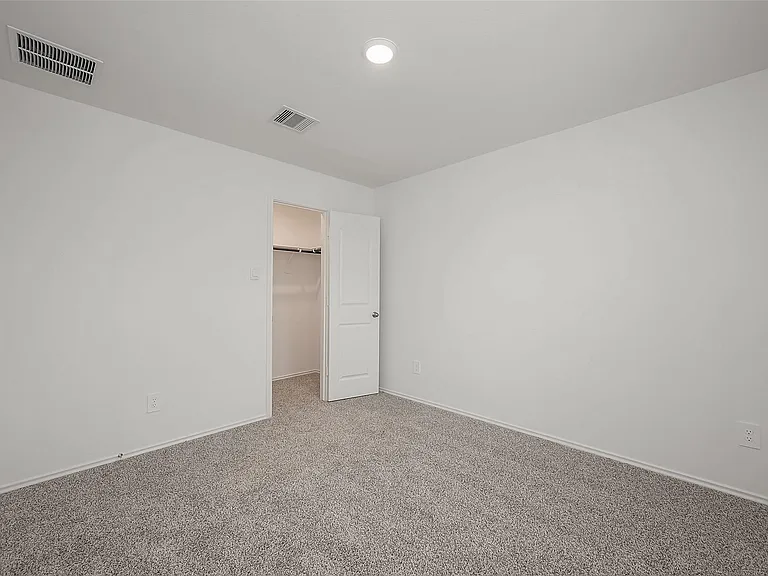 5619 Vintage Oakmont Dr — Photo 37