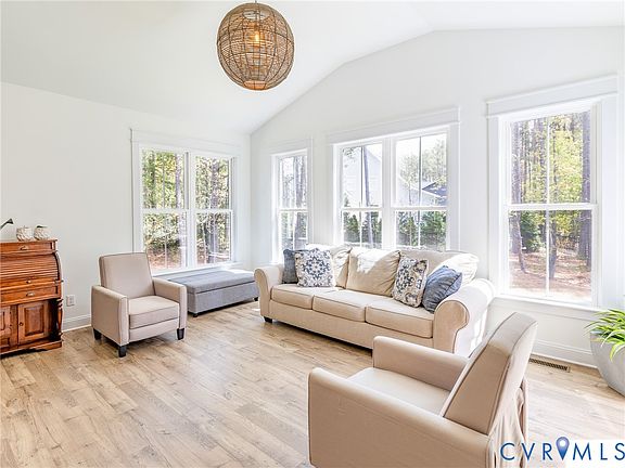 5th image of 11765 Kings Pond Dr
