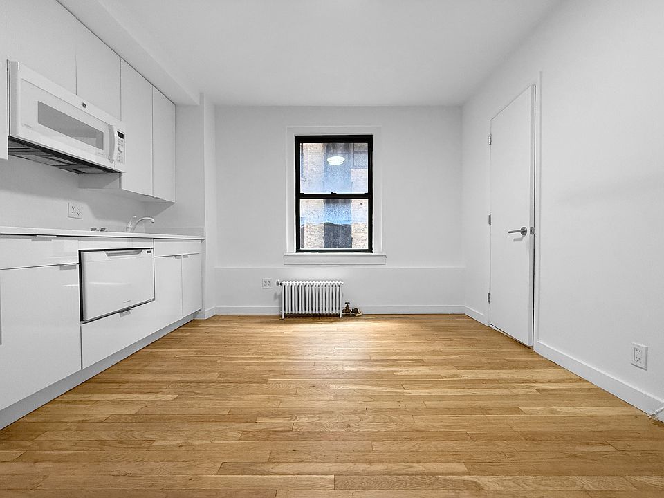 2nd image of 166 W 75th St APT 508