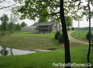 405 Bowers Rd, Troy, IL 62294