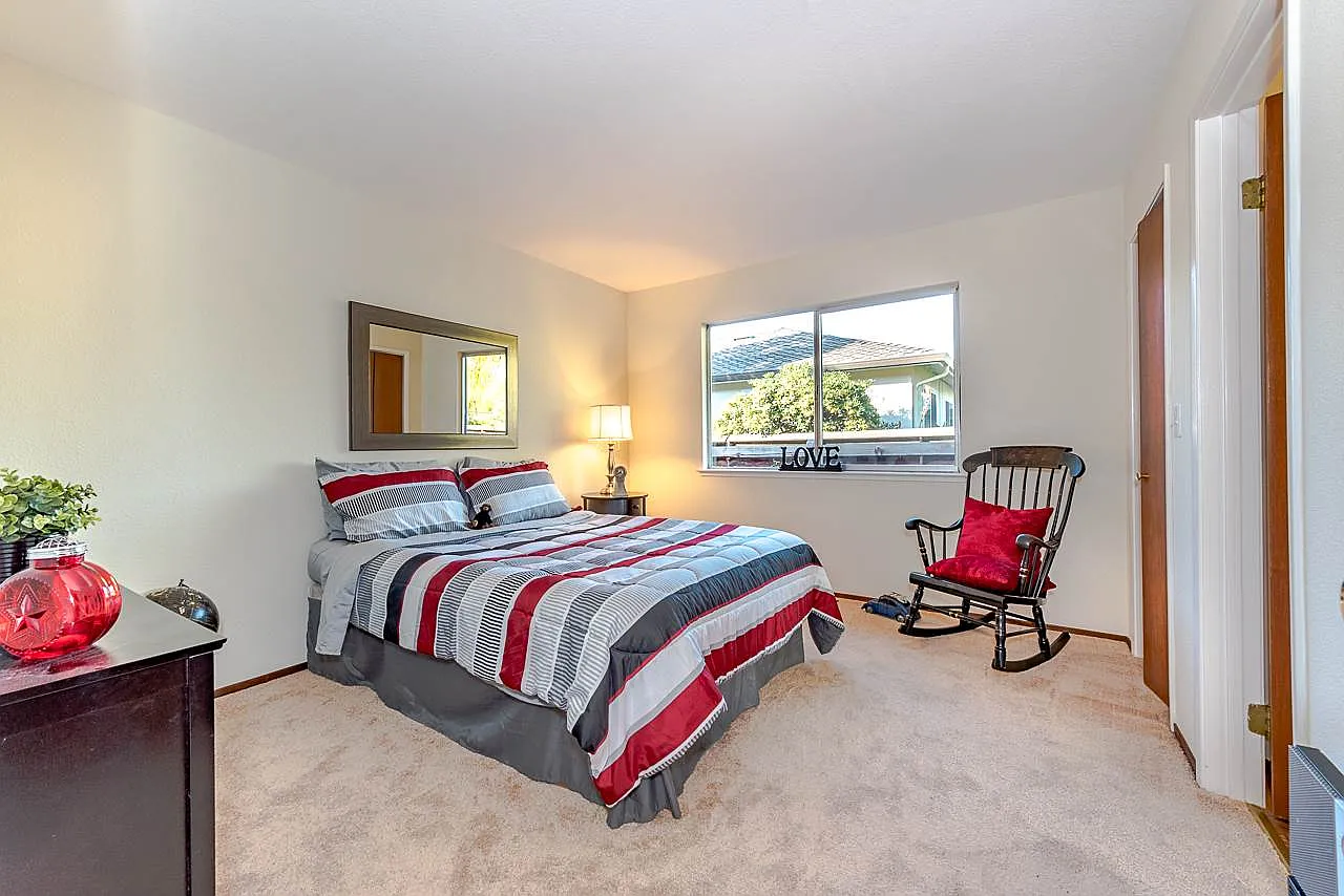 4646 Norris Rd photo 1