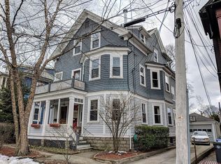 93 Carrington Ave, Providence, RI 02906