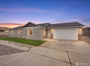 201 Salmon Dr, Wenatchee, WA 98801