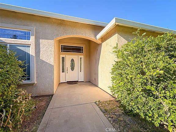 2nd image of 125 Sterling Ct