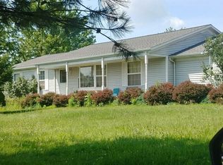 7260 Guilford Rd, Seville, OH 44273