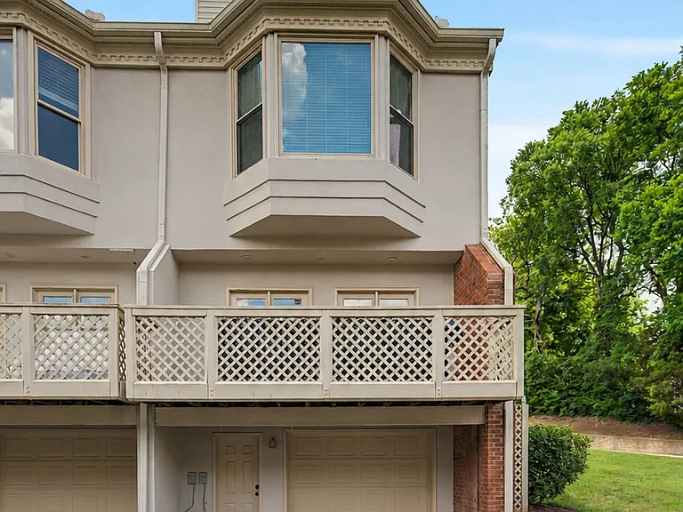 126 Forest Place Cir — Photo 52