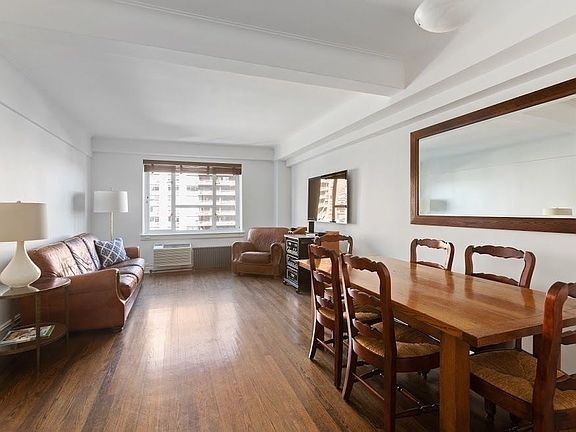 3rd image of 7 W 96th St APT 9E