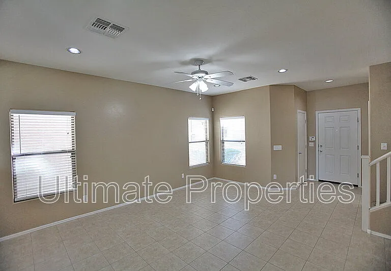 17010 N 184th Ln — Photo 3