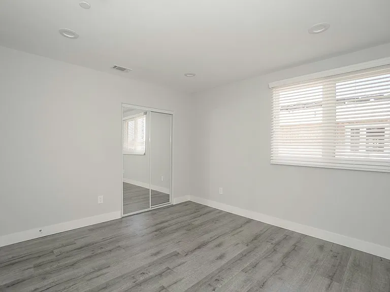 3915 Brighton Ave #1/2 — Photo 25