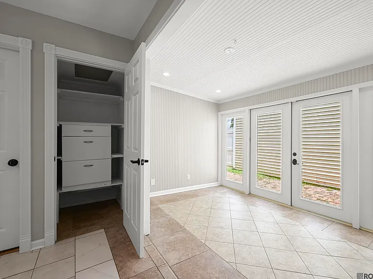 5050 Stumberg Ln — Photo 13