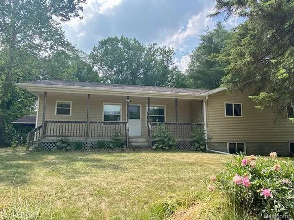 3619 Flint River Rd, Columbiaville, MI 48421