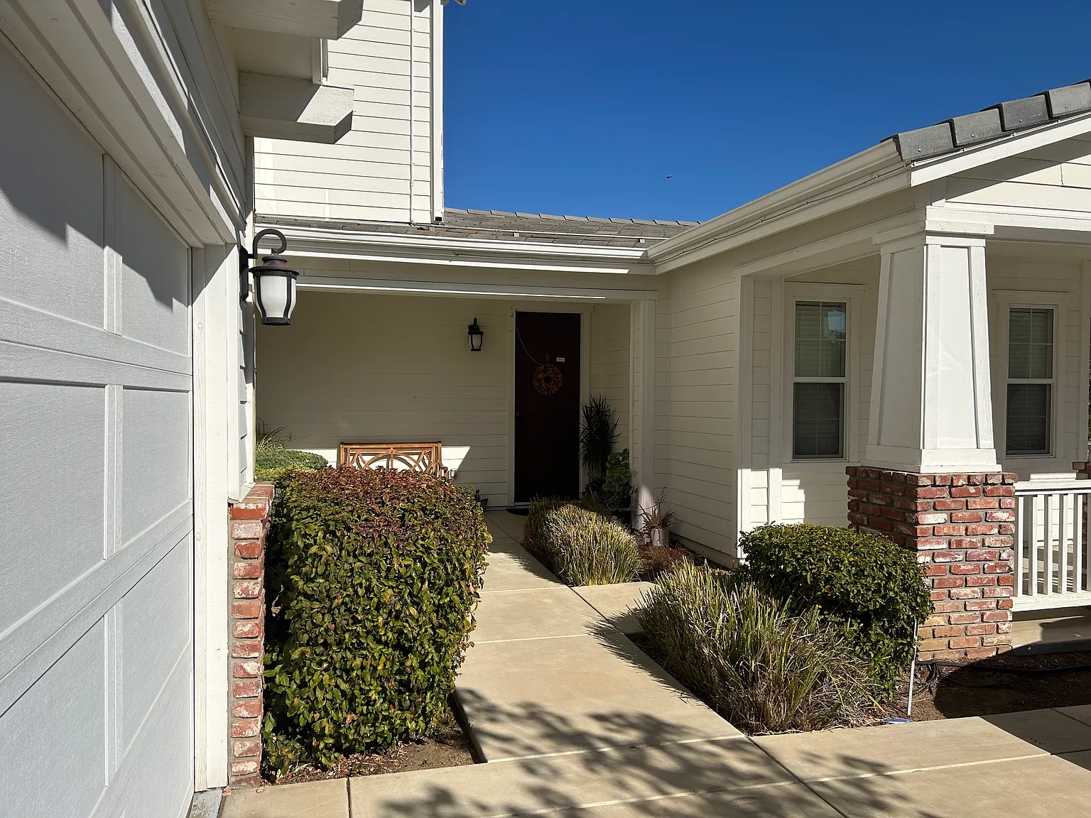 647 N Plumas Drive — Photo 1
