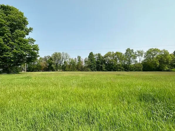 205 Old, Edwardsburg, MI 49112