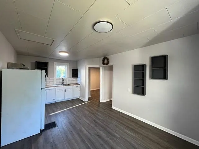 372 Park St #1 — Photo 7