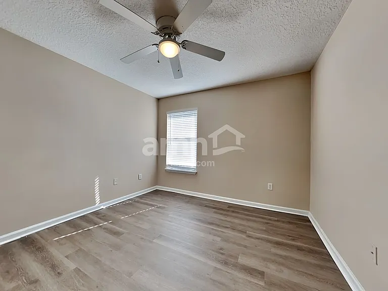 3108 Silverado Cir — Photo 16