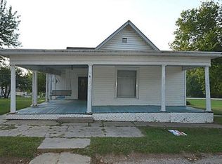 310 N Main St, Dearborn, MO 64439