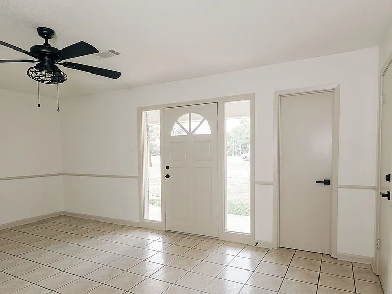4713 N Bolton Ave — Photo 35
