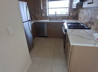 13025 Roselle Ave APT 1, Hawthorne, CA 90250