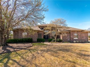 1559 Williams Way, Fayetteville, AR 72703