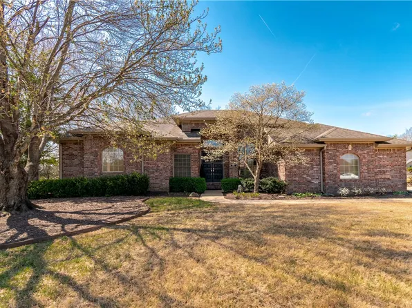 1559 Williams Way, Fayetteville, AR 72703