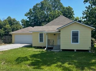 335 Dixie Ln, Bridge City, TX 77611