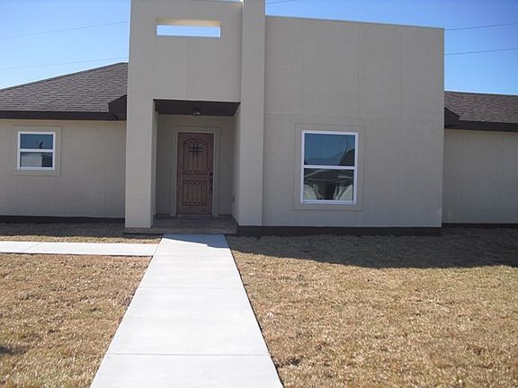 3rd image of 2355 Oak Breeze