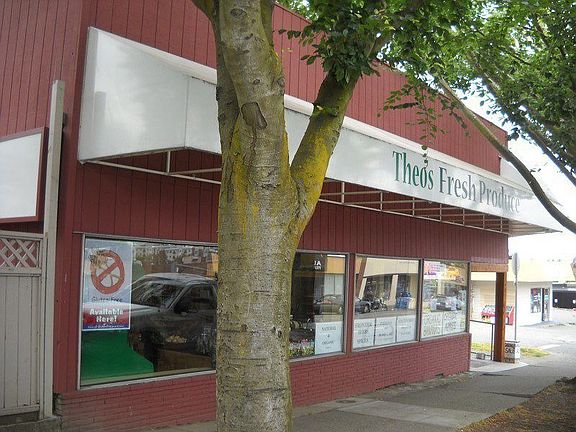 3rd image of 8221 Greenwood Ave N