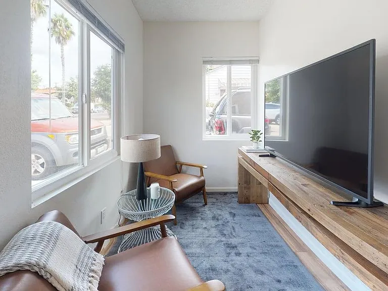 1605 Diamond St — Photo 1