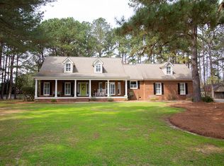 35 Ridgewood Dr, Tifton, GA 31793