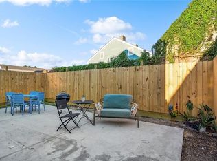 2721 General Taylor St, New Orleans, LA 70115
