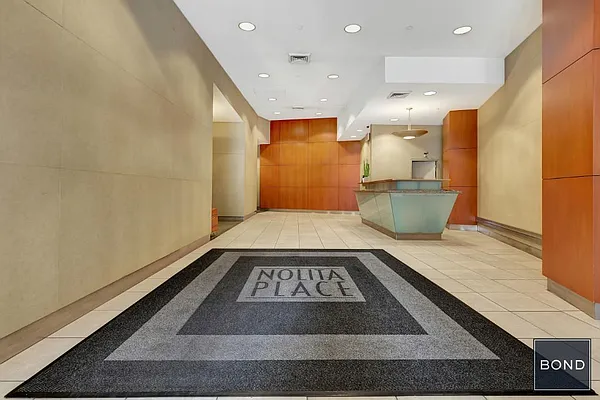 Sold by Bond New York | media 21